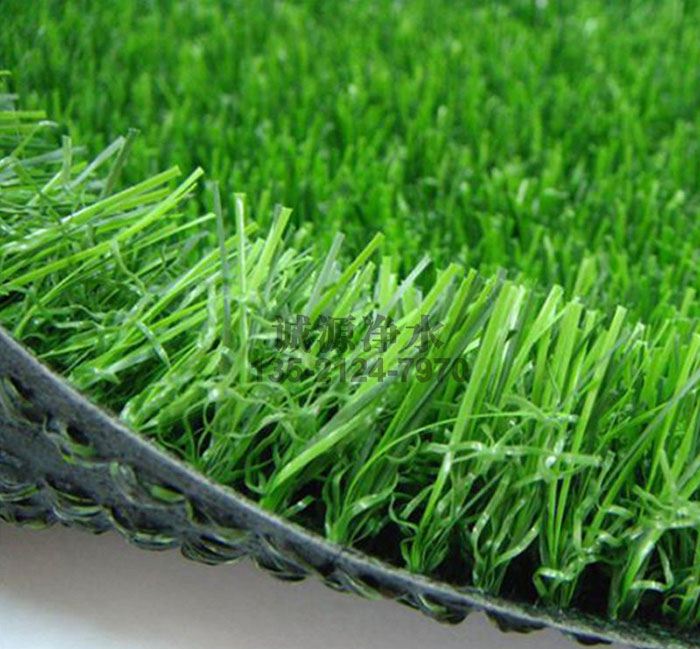 人造草坪每平方米用多少石英砂